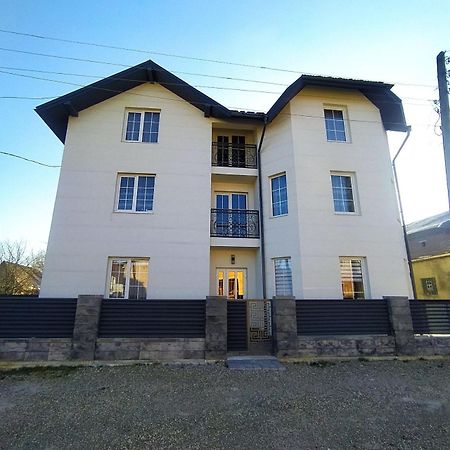 Harmony Bed & Breakfast Lazeshchyna Luaran gambar